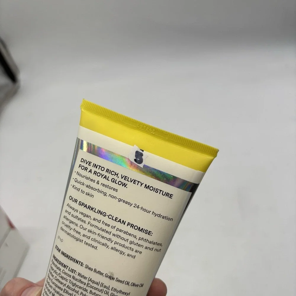 Refreshments Velvety Body Cream Unscented 8 fl oz Unopened NEW